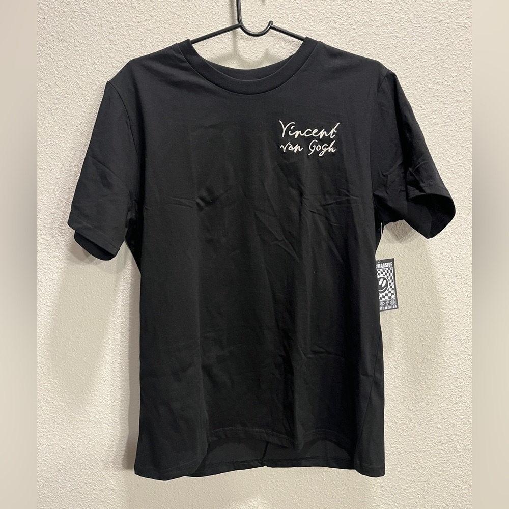 I am selling a “super massive” shirt! It is medium and black.